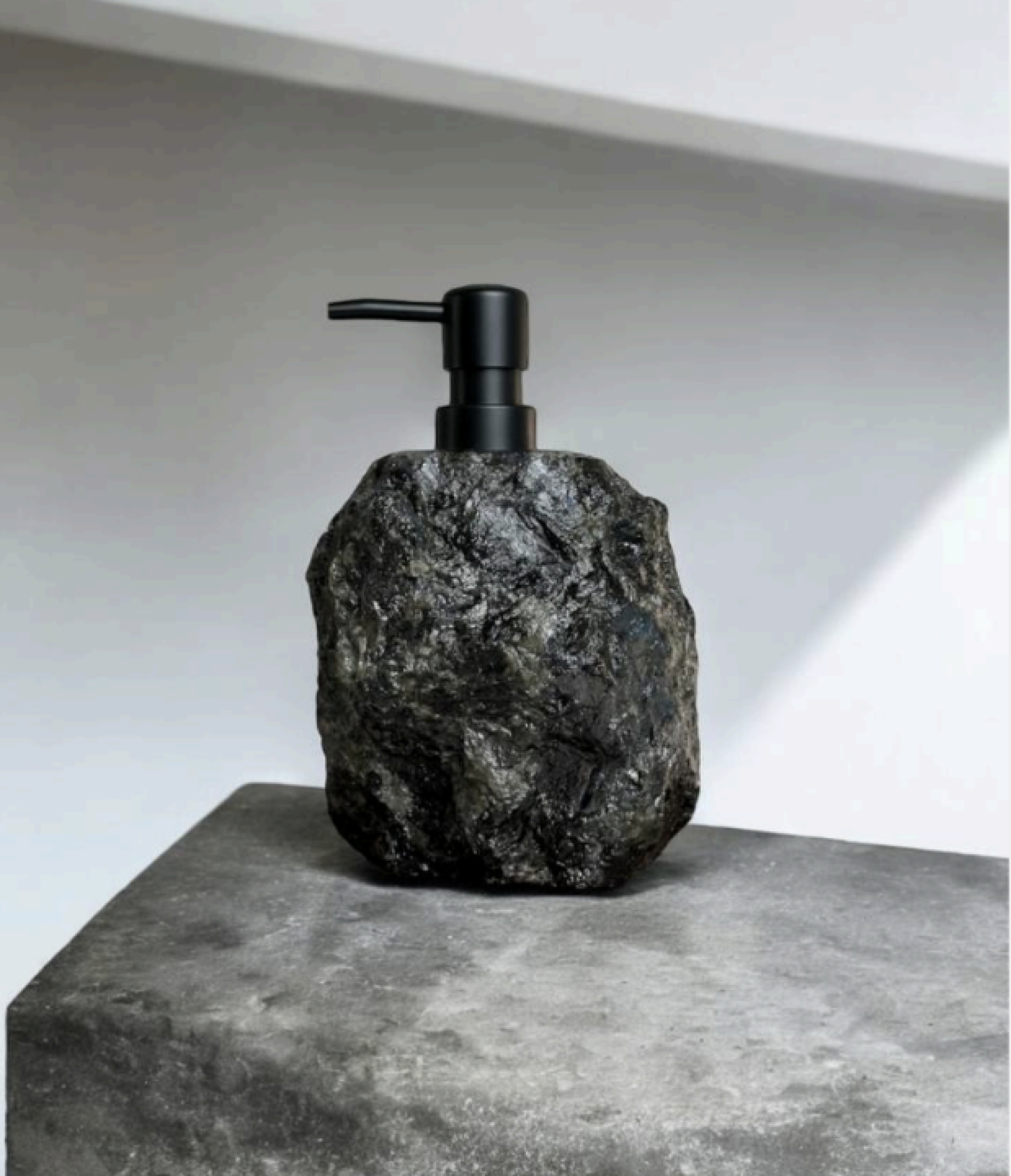 Лабрадорит-ди