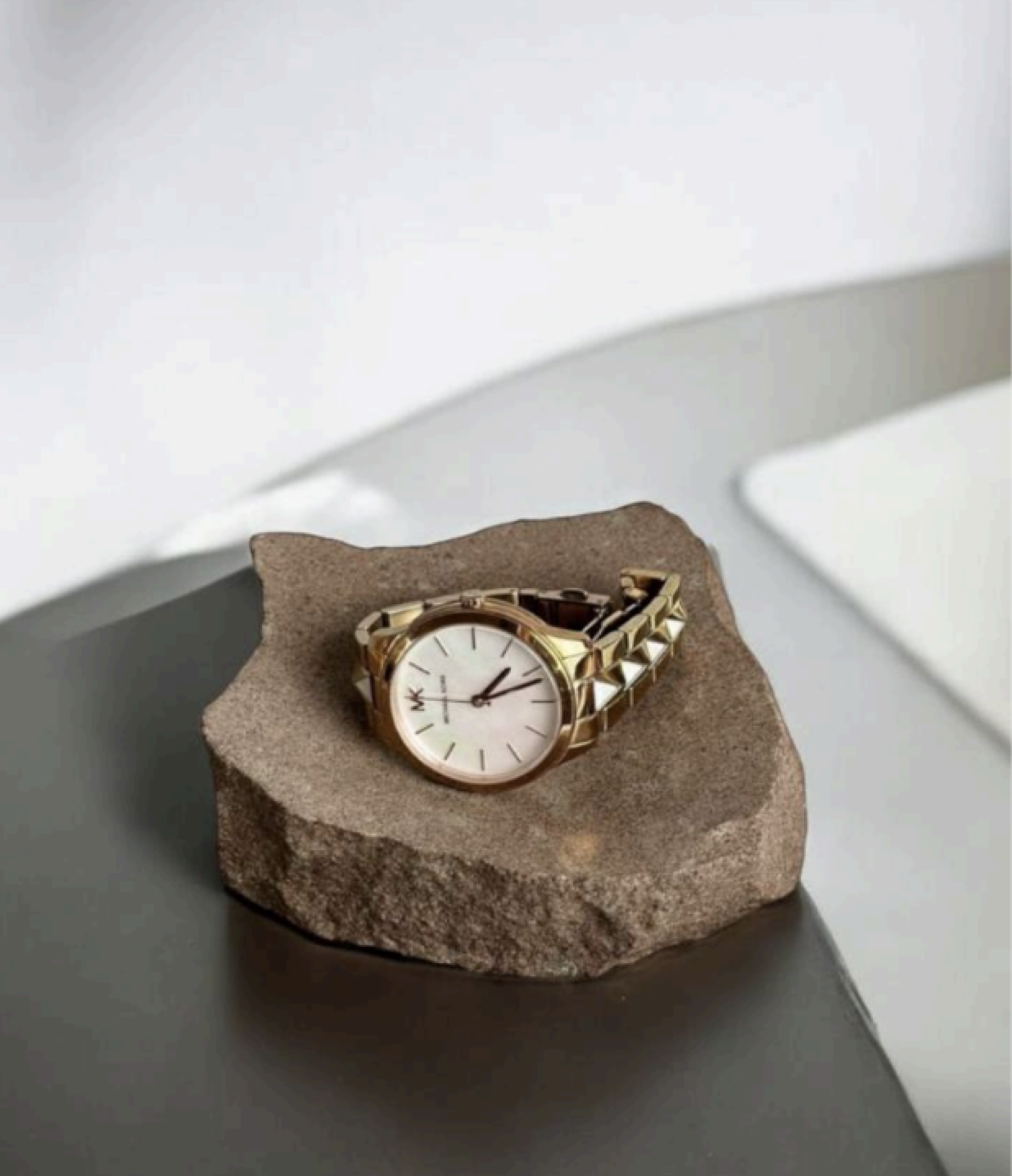 Червоний-піщаник-підставка